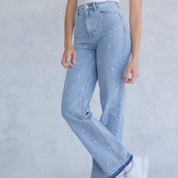 Pacsun Playboy Embroidered Jeans Size 26 High Rise Straight Leg Raw Hem Y2K - Picture 3 of 12